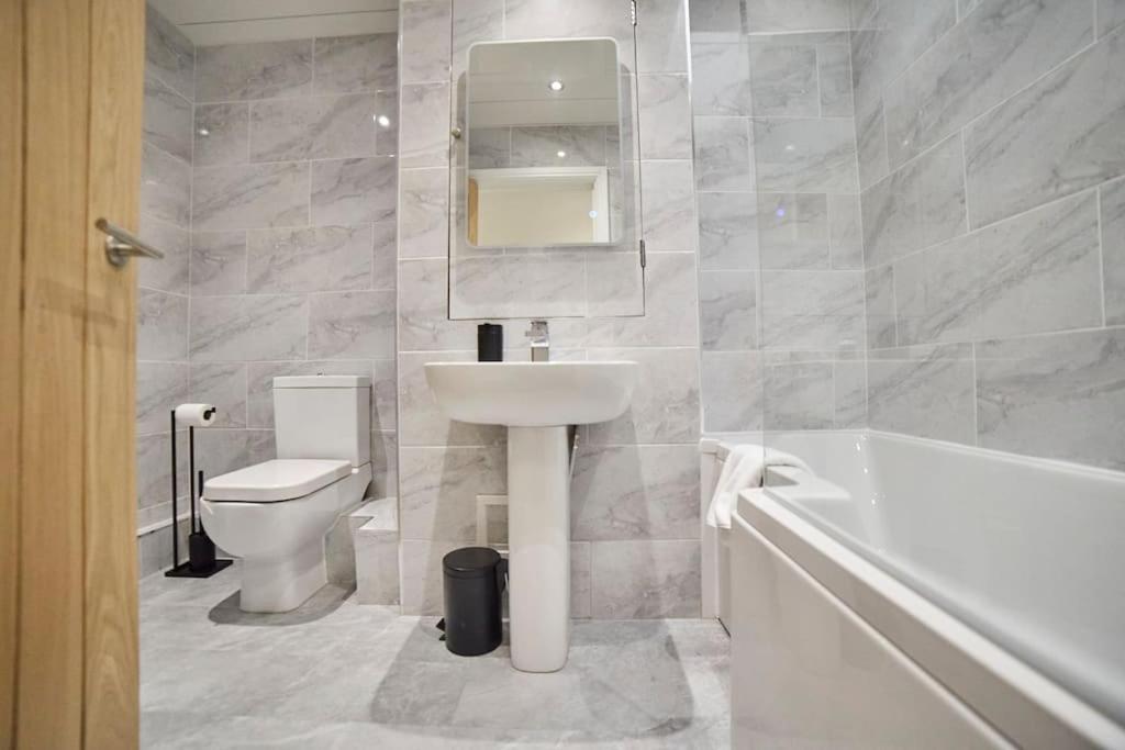 High Spec Spacious 2Bd Apt, Parking, Nr Newcastle Гейтсхед Екстериор снимка
